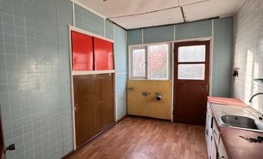 AMPLIA PROPIEDAD EN ARRIENDO PARA VIVIENDA O USO COMERCIAL