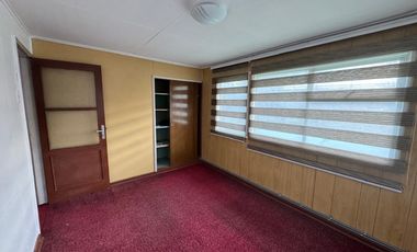 AMPLIA PROPIEDAD EN ARRIENDO PARA VIVIENDA O USO COMERCIAL