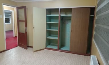 AMPLIA PROPIEDAD EN ARRIENDO PARA VIVIENDA O USO COMERCIAL