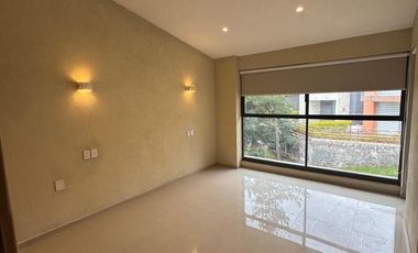 Casa NUEVA en RENTA en Club de Golf Altozano, Morelia
