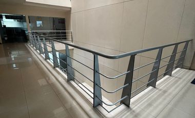 OFICINA DE DOS PISOS (OPCIÓN DE COMPRAR 1 SOLO PISO), EN VENTA CENTRO SUR QRO. 8