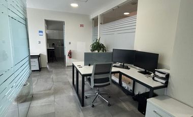 OFICINA DE DOS PISOS (OPCIÓN DE COMPRAR 1 SOLO PISO), EN VENTA CENTRO SUR QRO. 8