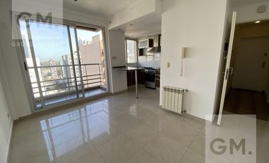 Excelente dos ambientes en alquiler en Lomas! Piso Alto! Full Amenities!