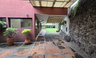 Casa en Venta en CLUB DE GOLF MEXICO