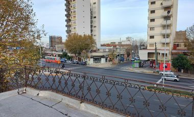 PH en  Sarandi - Avellaneda- VENTA.