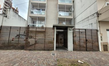 Departamento dos ambientes Morón
