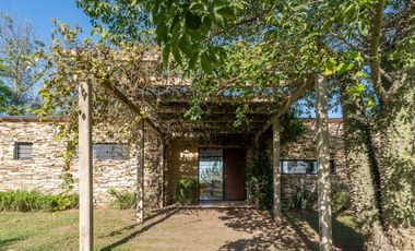 â¢	FINCA PREMIUM / DESVIO ARIJON / DE PELICULA! /