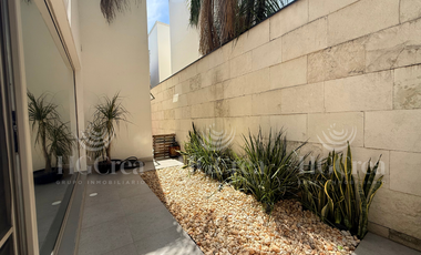 CASA EN VENTA EN CARRETERA NACIONAL