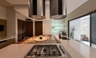 CASA EN VENTA EN CARRETERA NACIONAL