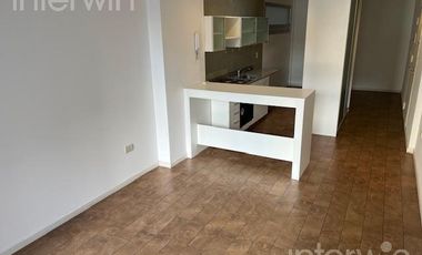 Monoambiente - con balcón - Villa Urquiza - ALQUILER