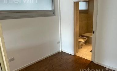 Monoambiente - con balcón - Villa Urquiza - ALQUILER