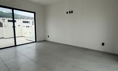 CASA EN VENTA ALTO SUR, COTO CIMA INT. 133