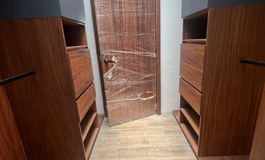 CASA EN VENTA EN ALTO SUR, COTO CIMA  INT. 35