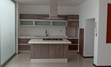 CASA EN RENTA EN VISTAS ALTOZANO, MORELIA