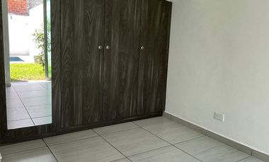 Casa sola con 🏊🏻‍♀️alberca propia 📍en el centro de Jiutepec $3,600,000✅