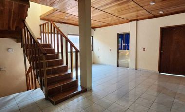 Casa en Venta en PLAYA LINDA | Ideal para vivirla o oficinas