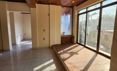 Casa en Venta en PLAYA LINDA | Ideal para vivirla o oficinas