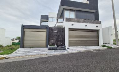 Casa en VENTA en PLAYAS DEL CONCHAL | 5 recámaras