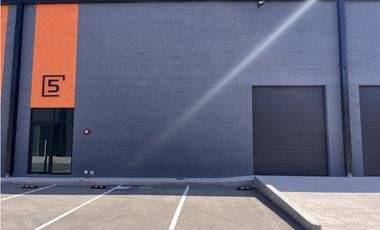 Bodega # 5  Clase A con altura libre de 8 Metros. Juárez Chi