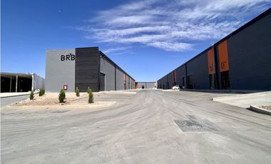 Bodega # 5  Clase A con altura libre de 8 Metros. Juárez Chi