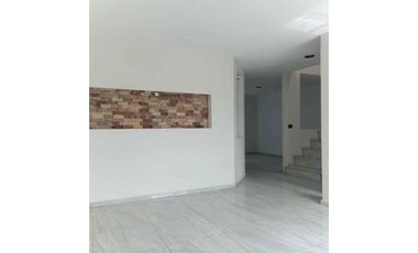 Casa En Venta Dentro De Fraccionamiento En Casa Blanca