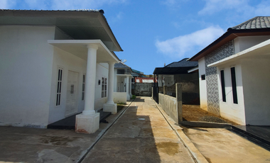 Dijual Rumah Classic di Lamdingin - Dekat Simpang Jambotape!