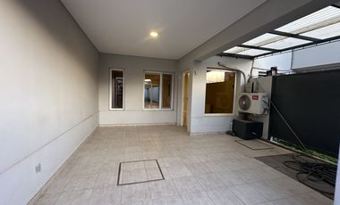 Duplex 3 dormitorios amplios. Barrio Rincon de Emilio