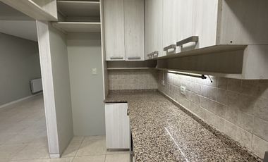 Duplex 3 dormitorios amplios. Barrio Rincon de Emilio