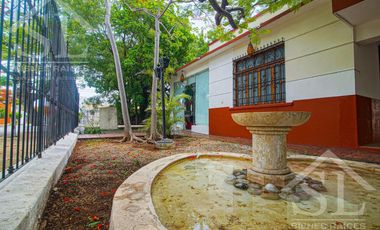 Casa en Venta, Garcia Gineres en Esquina cerca de Av Colon