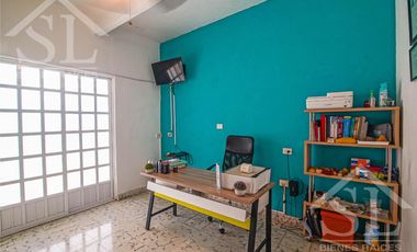 Casa en Venta, Garcia Gineres en Esquina cerca de Av Colon