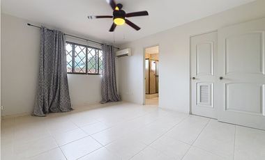 Ph. Ville di Firenze, Albrook - JAC