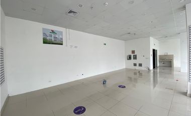 VIA ESPAÑA / PH PREMIUM / LOCAL / 102M / 2 ESPACIOS ABIERTOS / VACIO