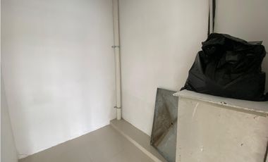 VIA ESPAÑA / PH PREMIUM / LOCAL / 102M / 2 ESPACIOS ABIERTOS / VACIO