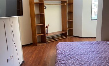 Departamento semi amoblado, sector Coliseo