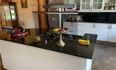 SE ALQUILA IMPORTANTE PROPIEDAD EN EL BOLSÓN