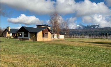 SE ALQUILA IMPORTANTE PROPIEDAD EN EL BOLSÓN