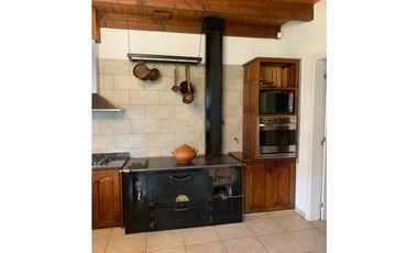 SE ALQUILA IMPORTANTE PROPIEDAD EN EL BOLSÓN