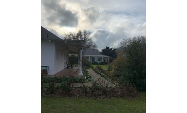 SE ALQUILA IMPORTANTE PROPIEDAD EN EL BOLSÓN