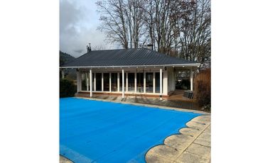 SE ALQUILA IMPORTANTE PROPIEDAD EN EL BOLSÓN