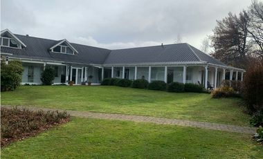 SE ALQUILA IMPORTANTE PROPIEDAD EN EL BOLSÓN