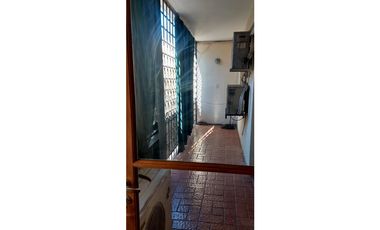 VENTA DEPARTAMENTO FRONTAL 9 DE JULIO  A METROS DE LA PEATONAL