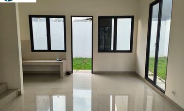 213 Disewakan Rumah HOOK Cantik di Cluster Shinano JGC Cakung Jaktim