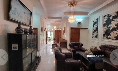 DISEWAKAN RUMAH BAGUS SIAP HUNI DLM CLUSTER DEKAT RAYA CONDET JAKTIM