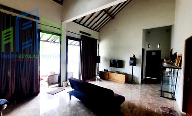 Dijual rumah mewah dengan halaman luas di Boyolali kota