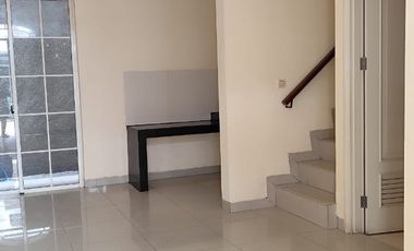 Disewakan Rumah Green lake city GLC uk 6x15 di cluster Favorite