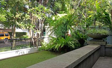 Rumah Mewah Kyai Gede Utama Dago Lokasi Terbaik