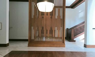 Rumah Mewah Kyai Gede Utama Dago Lokasi Terbaik