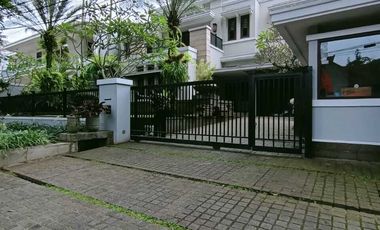 Rumah Mewah Kyai Gede Utama Dago Lokasi Terbaik