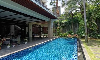 Rumah Mewah Kyai Gede Utama Dago Lokasi Terbaik