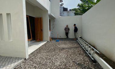 Rumah solo gentan Baki purbayan dekat luwes pajang